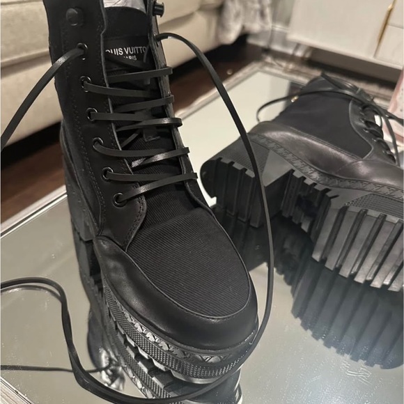 Louis Vuitton Black Leather Boots - Picture 1 of 5